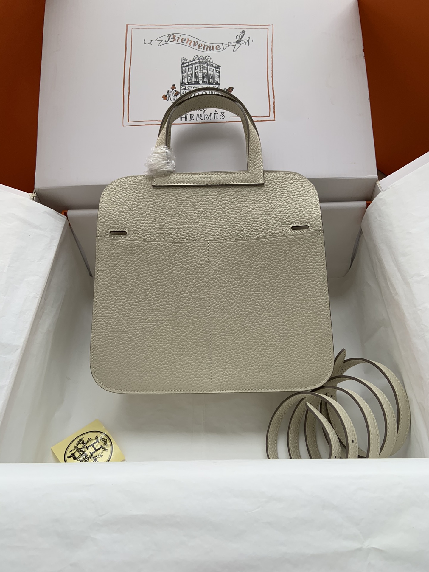 Hermes Halzan 25 Handbag Shoulder Bag In Pearl Grey Clemence Leather